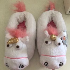 NEW!!!! Despicable me unicorn slippers